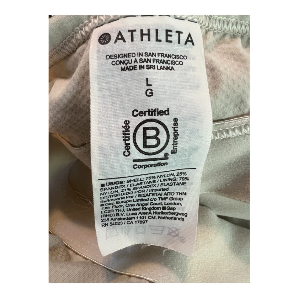๐๏ธ EUC ATHLETA Cream โVitalโ Racerback Tank Top w/ Built-In Bra Sz L - Picture 7 of 8